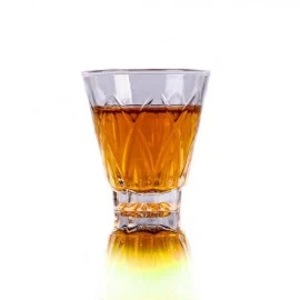 KOJA JE RAZLIKA IZMEĐU VISKIJA I BURBONA?