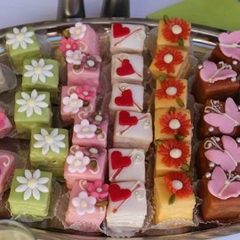 PET RECEPATA ZA NAJLEPŠE SLAVSKE KOLAČE