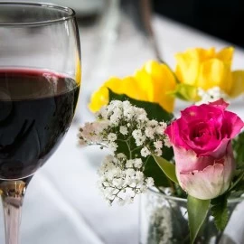 ŠTA PONETI NA SLAVU?