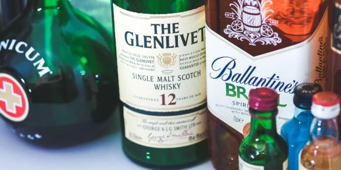 Ballantine's viski cena