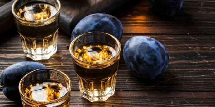 Rakija – Sve što treba da znate o najpoznatijem srpskom piću